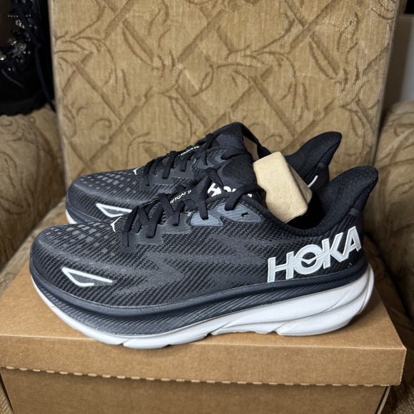 Hoka One One Shoes - Women's Hoka One One Clifton 9  'Black/White' Shoes - Size 10B, 1127896 BWH Nice